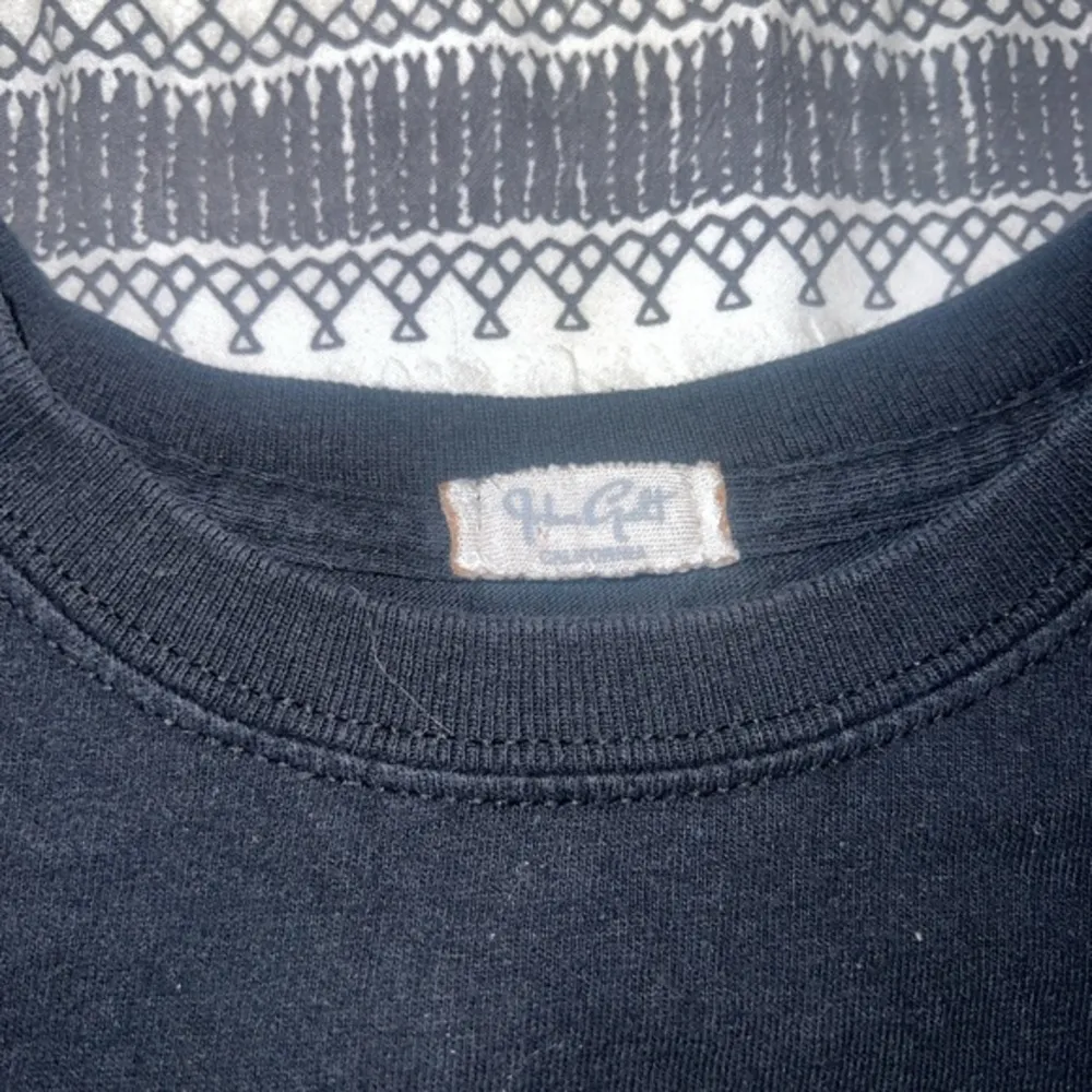 Brandy Melville Cropped Tee shirt OS
Rough‎ Rider - Image 3