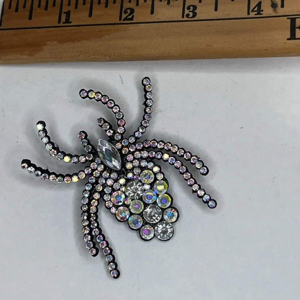 Sparkling Rhinestone Spider Brooch - Image 4