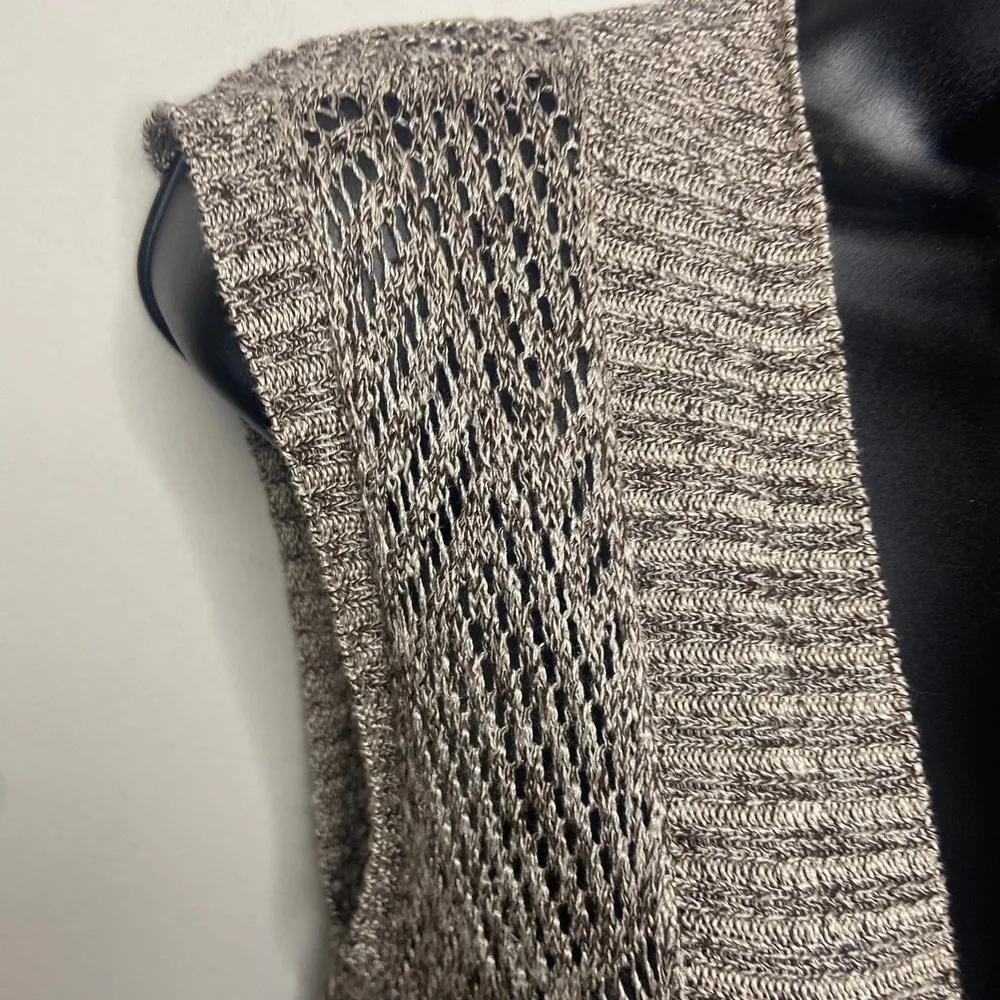 Chicos Tan Crochet V Neck Duster Cardigan Sleeveless Size XS - Image 3