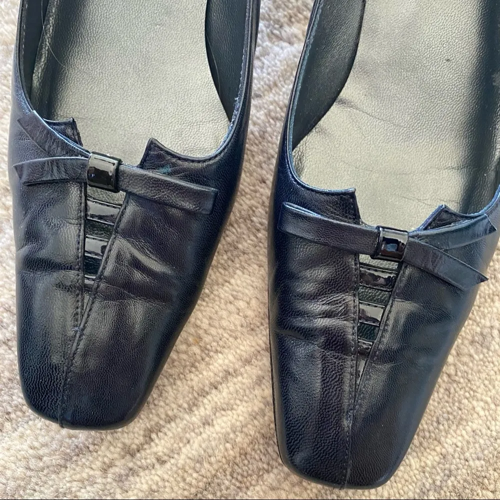 Stuart Weitzman Navy Kid Quasar Heels - Image 6