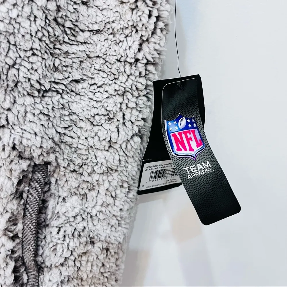 NFL  Carolina Panthers Gray Sherpa Vest sz Medium - Image 5