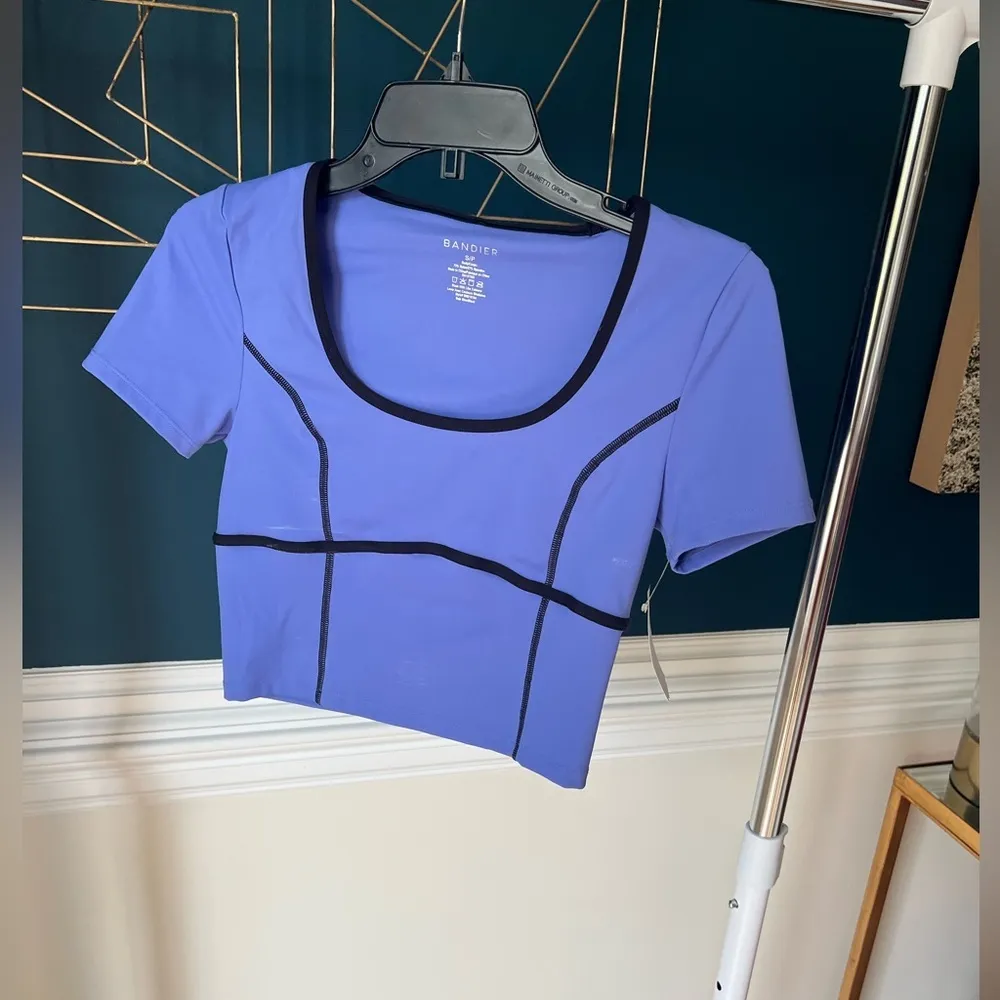 Bandier contrast seamed crop top - Image 3