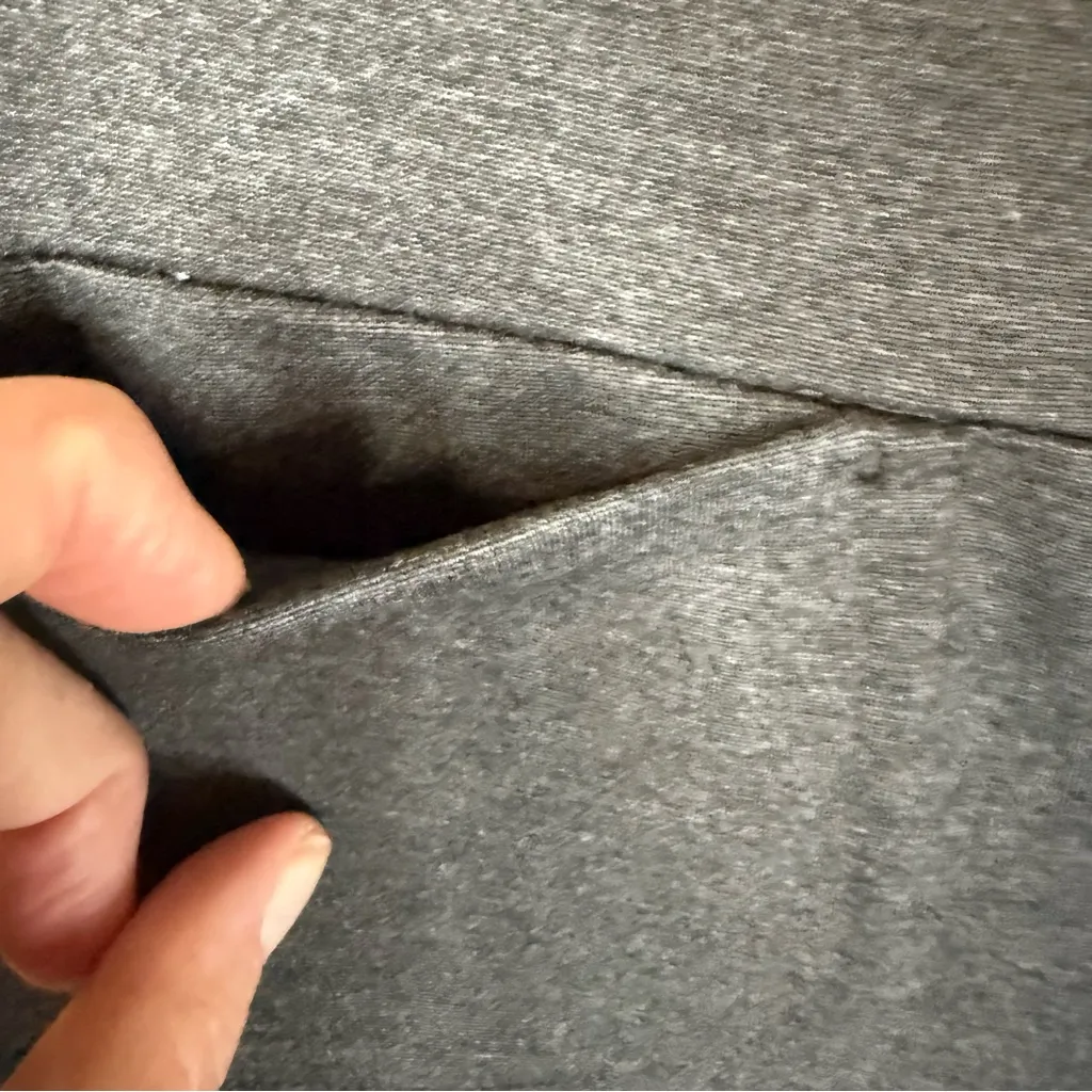 NWT Quince Women's Ultra-Stretch Ponte Straight Leg‎ Pants Charcoal Gray Small - Image 5