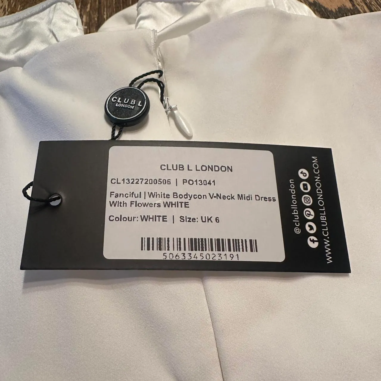 Club L London White Fanciful Strapless Midi Dress V Neck Size 2 NWT - Image 9