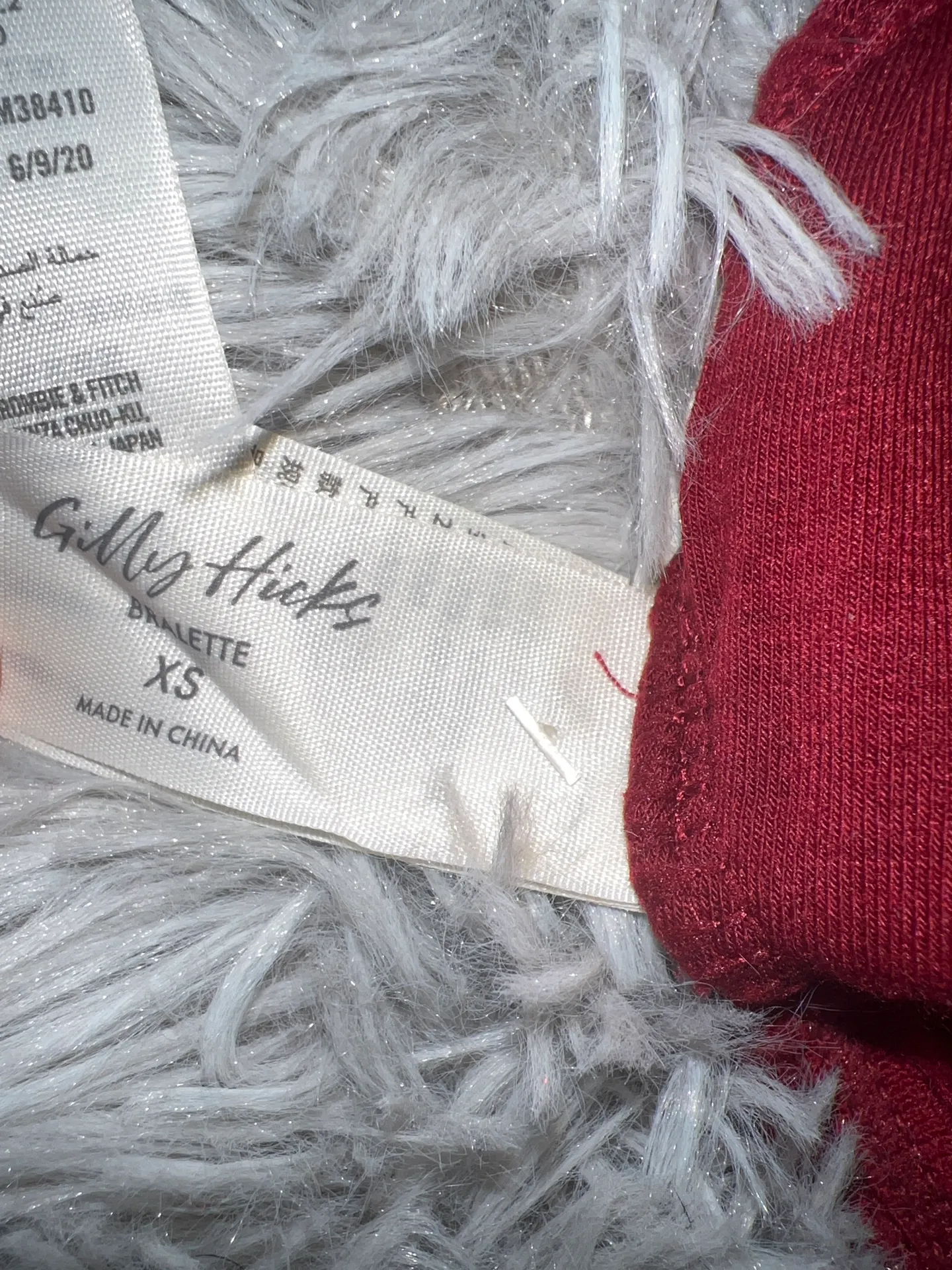 Gilly Hicks Super Cute  Red Top/Bralette With Padding - Image 4