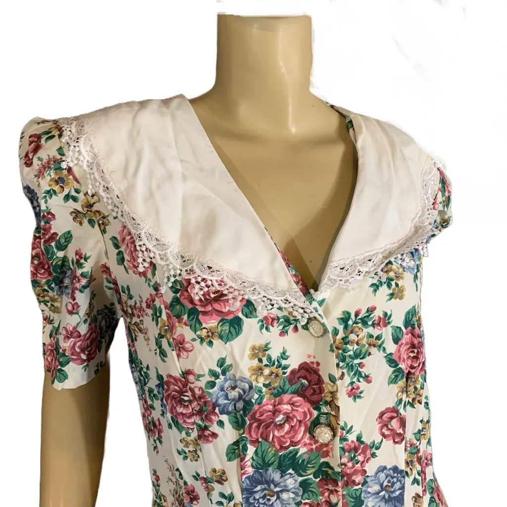 VINTAGE 1990'S MS CHOICE WHITE W/PINK & BLUE FLORAL PRINT BUTTON DOWN DRESS (12) - Image 6