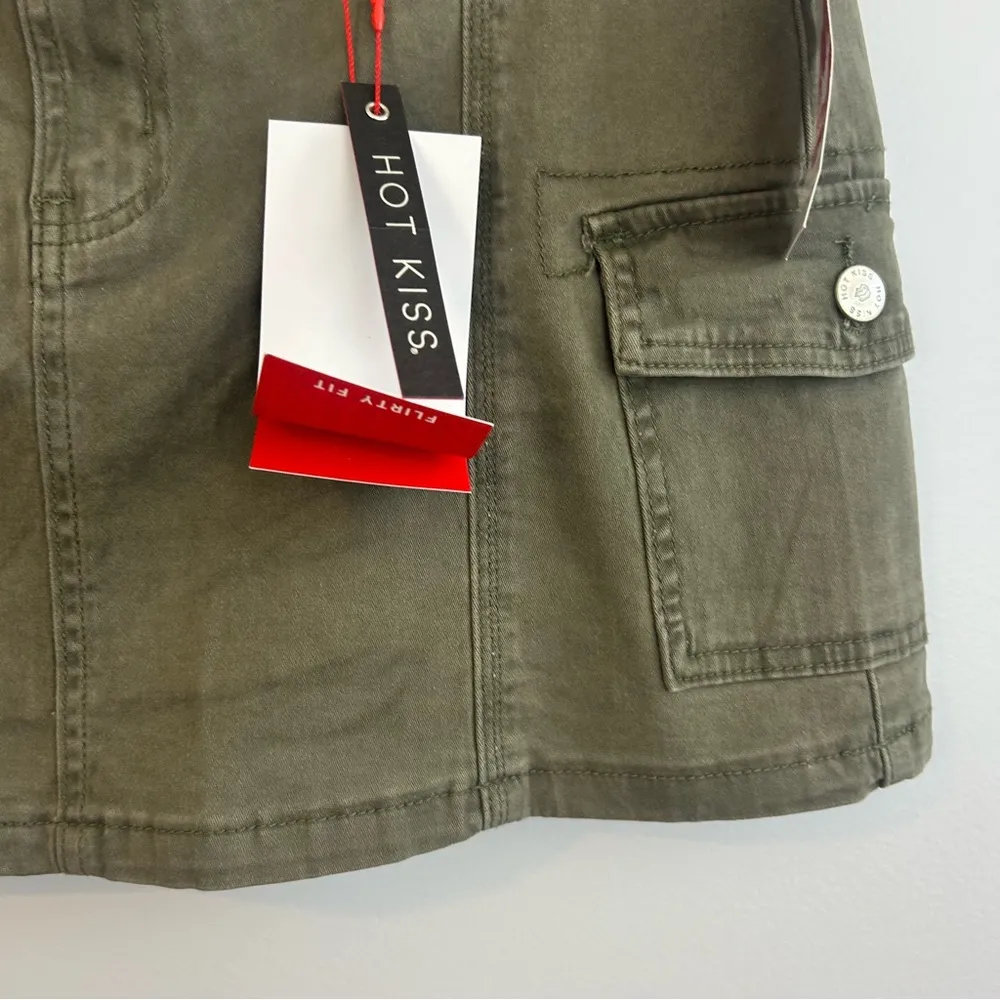 NWT Hot Kiss Flirty Fit Belted Army Green Cargo Mini Skirt Size 11 (Large) - Image 8