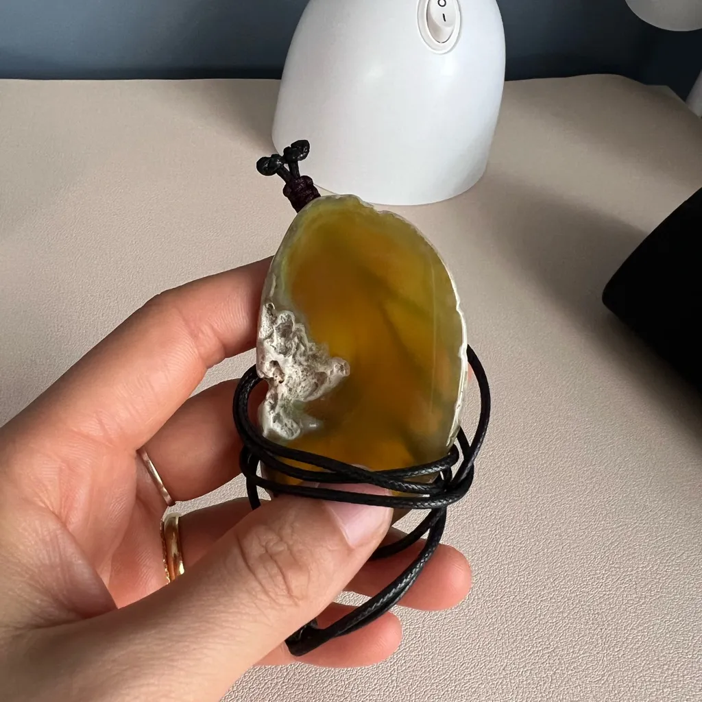 Vintage Agate Crystal Pendant Brown - Image 5