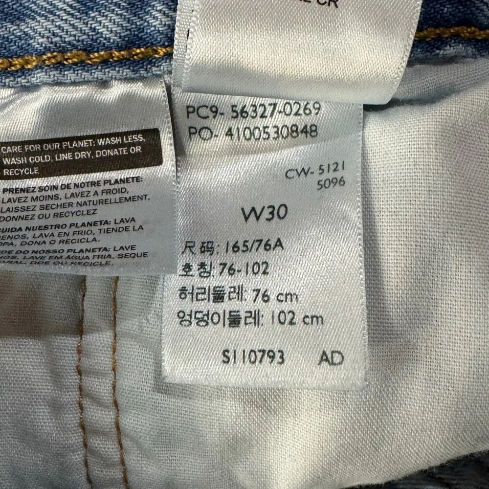 Levi’s 501 SZ W30 Jean Shorts Button-Fly Distressed Light Wash Frayed Hems Blue - Image 10