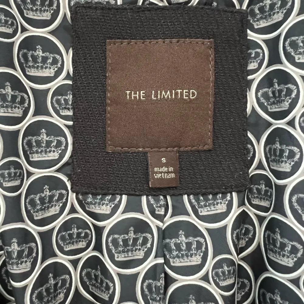 The Limited womens suit jacket (blazer). - Image 10