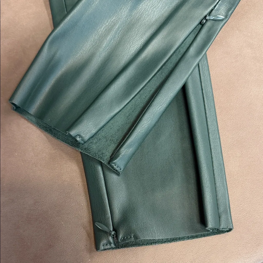 Zara NWOT Dark Green Faux Leather Ankle Zipper Ankle Pants Size XS - Image 6