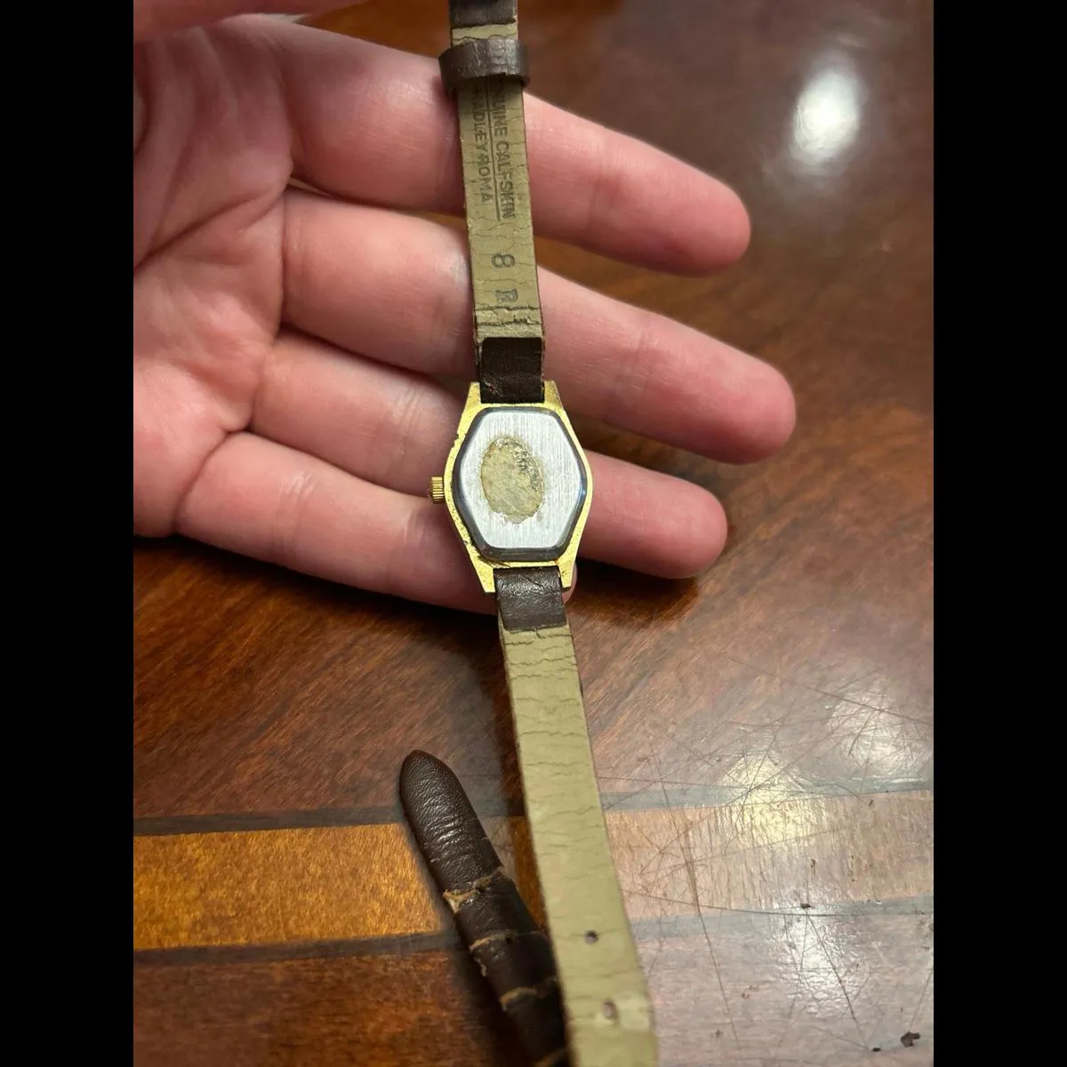 Watch pahthers quartz untested need battery for parts Gold - Image 3