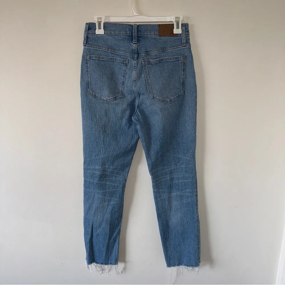 Madewell The Perfect Vintage Jean in Coney Wash: Destroyed 26 - Image 8