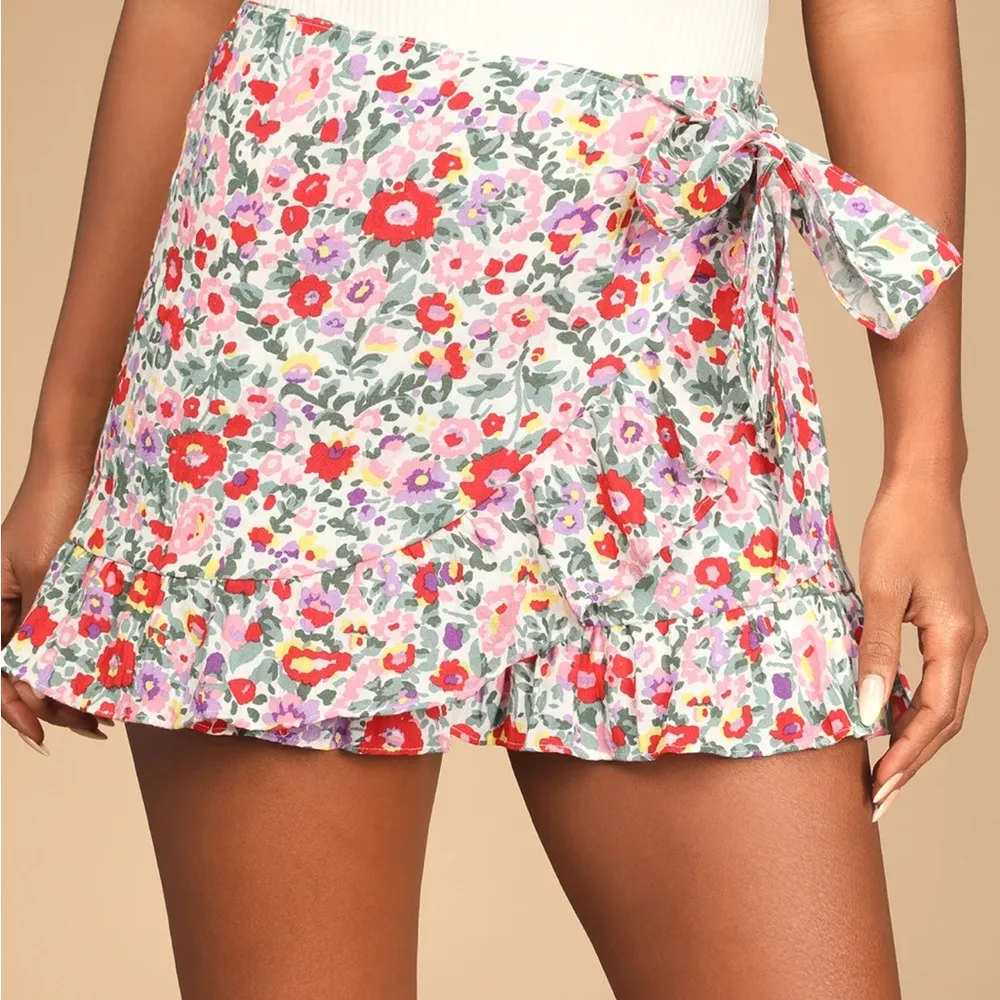 Lulu’s Blossoming Blooms Multi Floral Print Ruffled Skort - Image 9