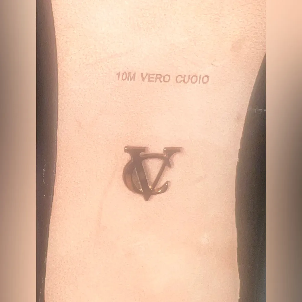 Signature Vince Camutu  Vero Cuoio  black patent leather peeptoe heels size 10 - Image 4