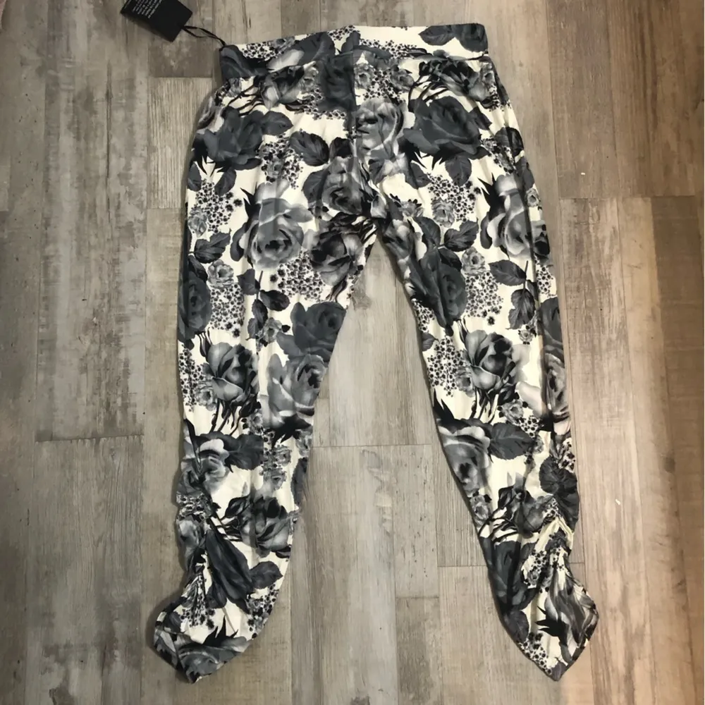 NWT Michael Lauren Pablo Shirred Joggers Size Small - Image 14