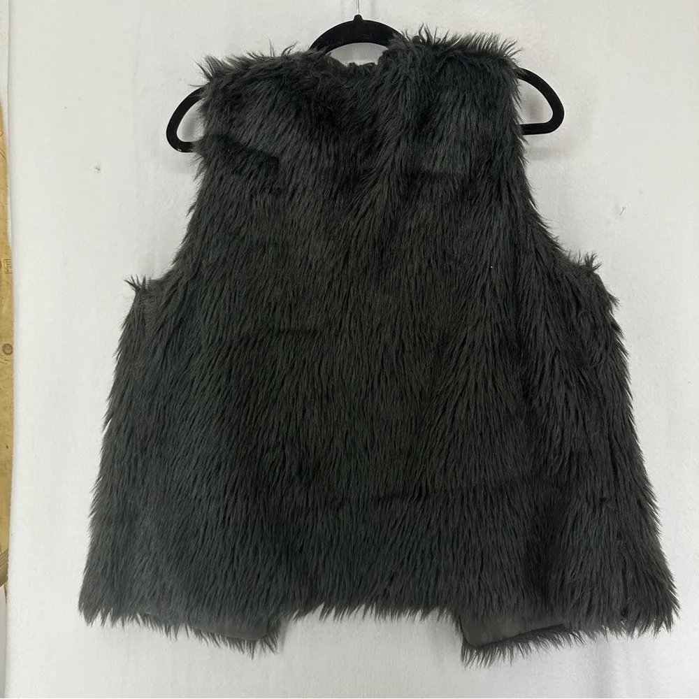 Charming Charlie Faux Fur Lined Vest Womans Size M Black - Image 6