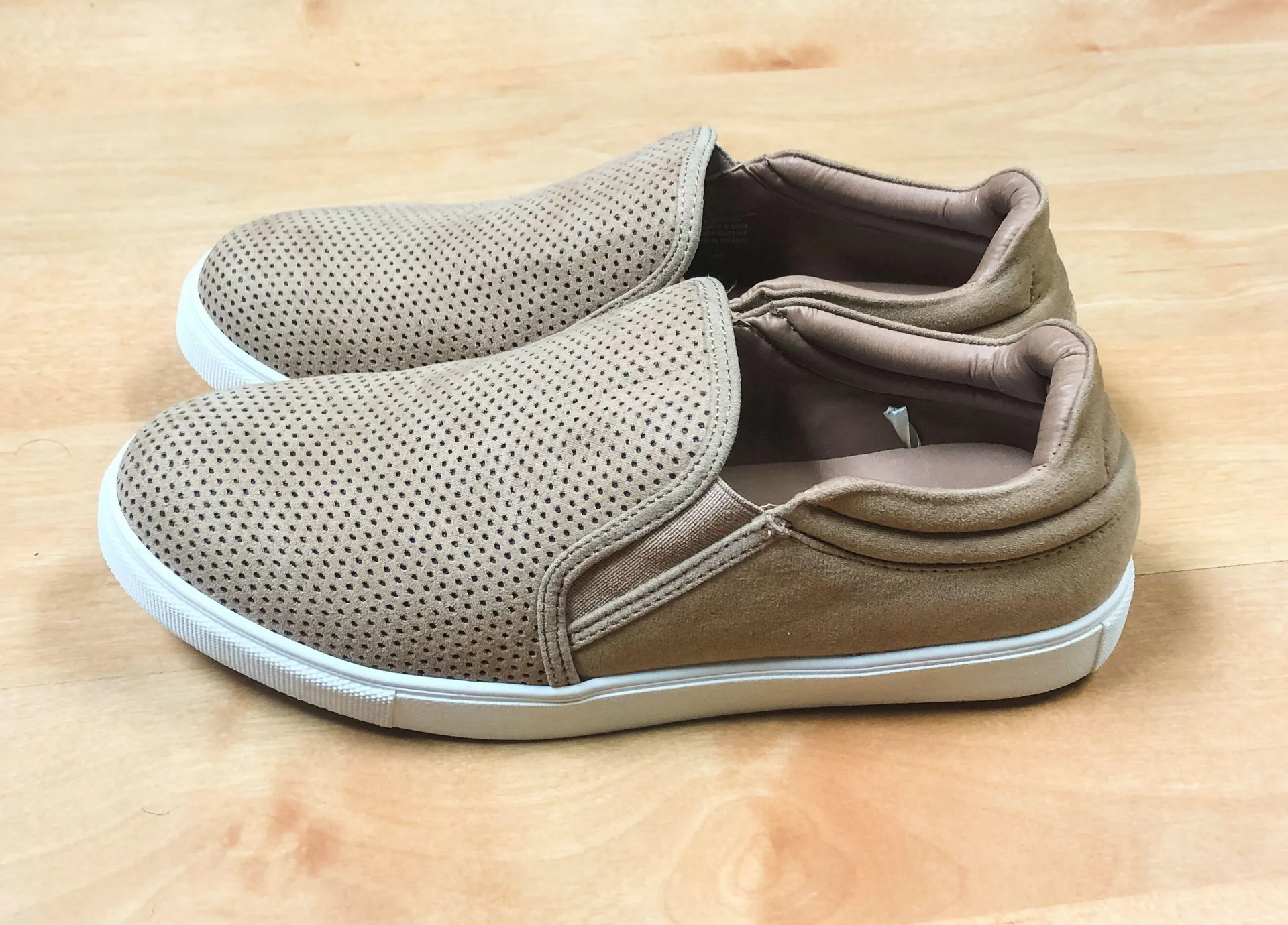 Tan & White Slip On Whilma Sneakers - Image 3