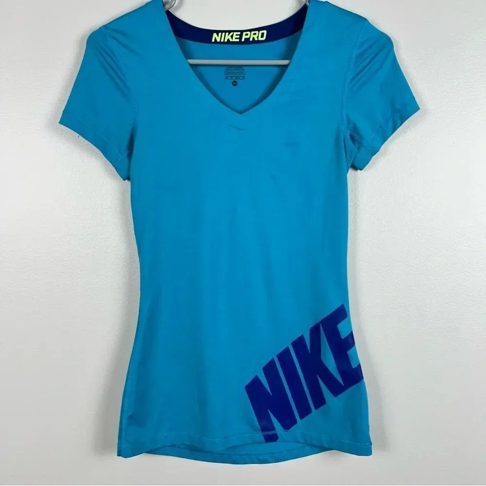 💙 Nike Pro Blue‎ Short Sleeve Shirt Size XS - Image 2