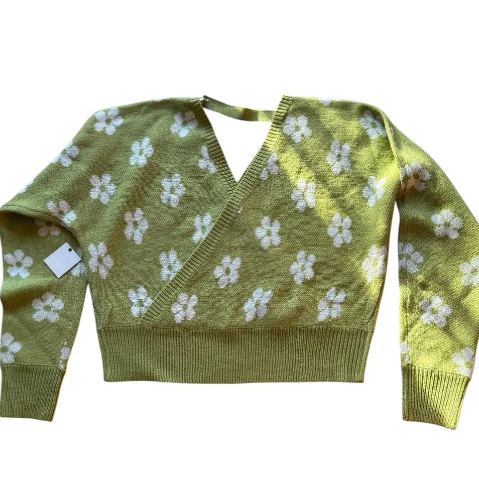 Derek Heart NWT Lime Floral V-Neck Sweater - Image 2