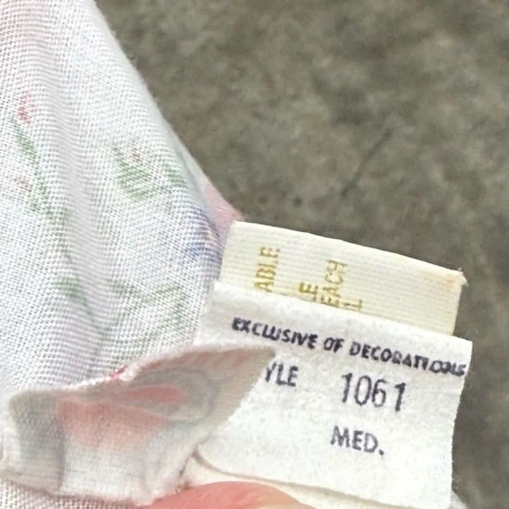 Vintage y2k coquette floral lace detail ruffle top - Image 6