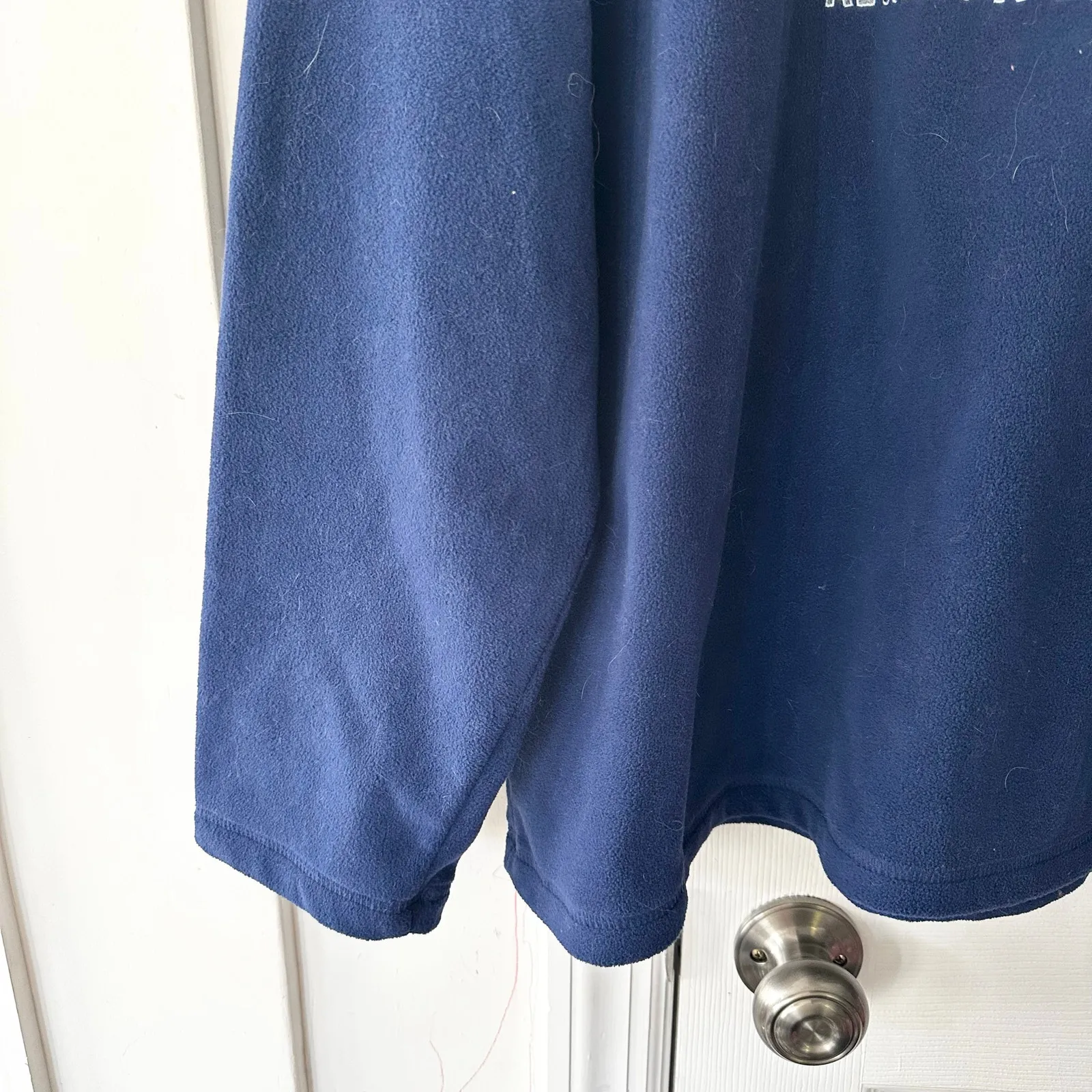 Disney Store Vintage Y2K Blue Fleece Tigger Always A Cool Cat Sweatshirt Large - Image 3