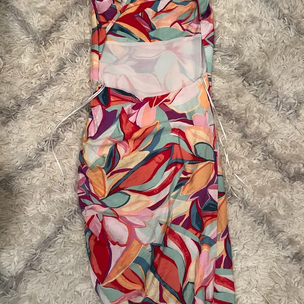 Floral vibrant mini dress - Image 3