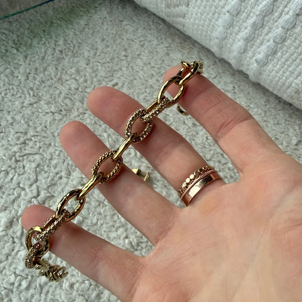 Stella & Dot Gold Crystal Bracelet & déjà vu earrings two ways to wear - EUC - Image 9