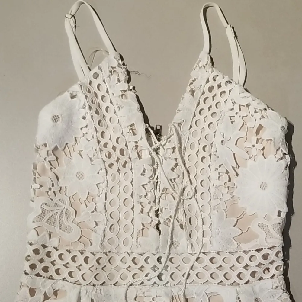 New Lac Bleu White Lace Romper - Image 5