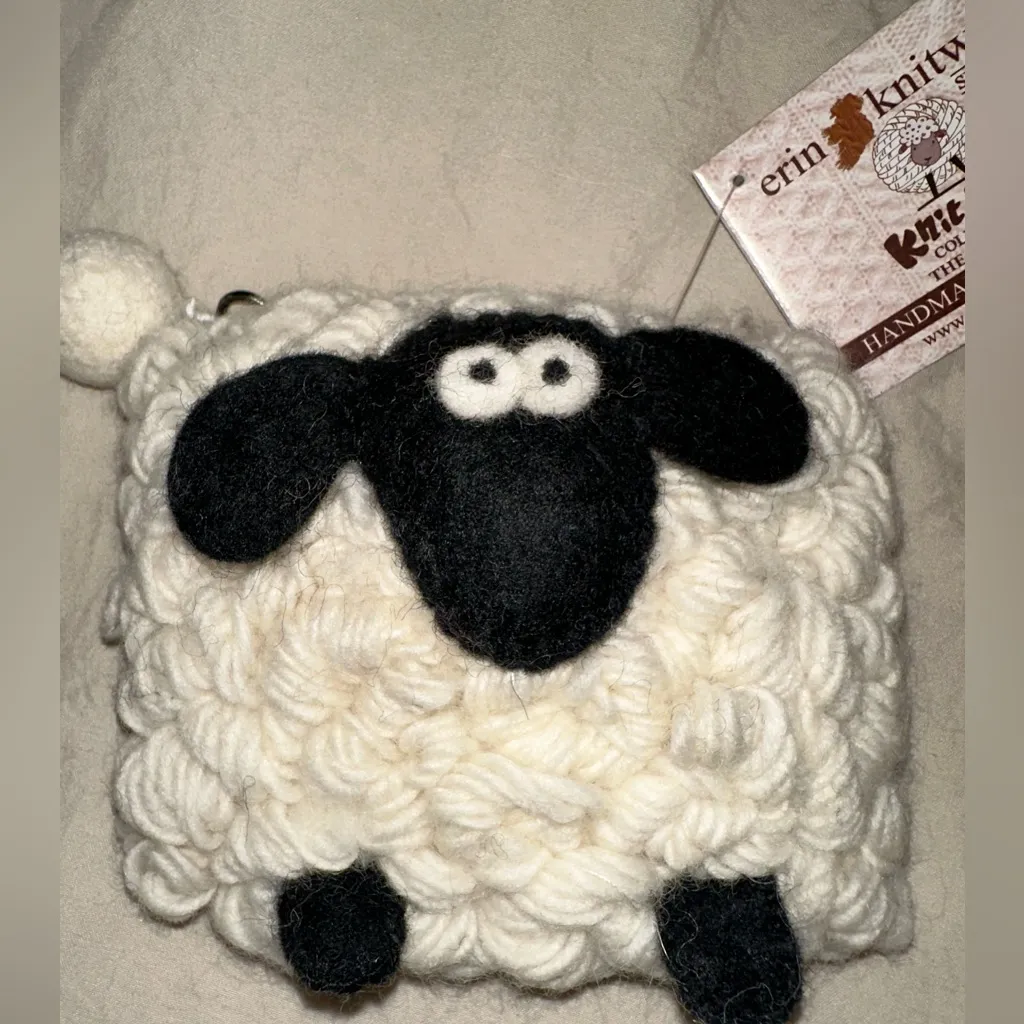 Erin Knitwear Handmade Wool Sheep Coin Purse – Made in Ireland - Image 2