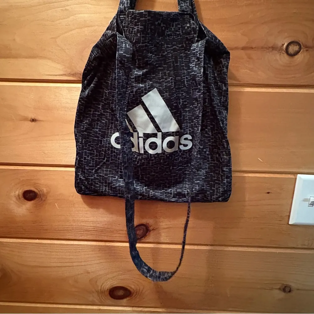 Adidas hands free golf tote. NWT - Image 4
