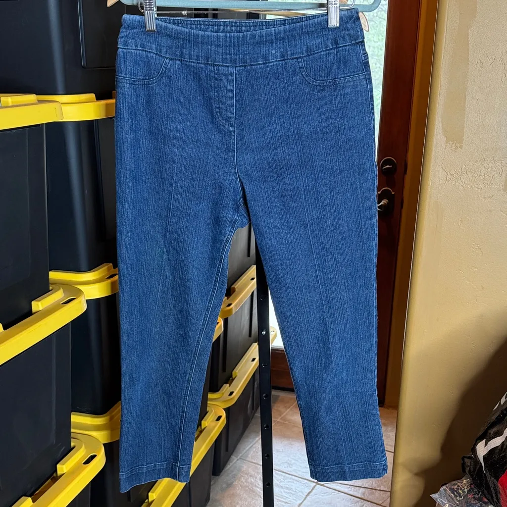 Soft Surroundings Ultimate Denim Straight Leg Crop Jeans Size Small - Image 2