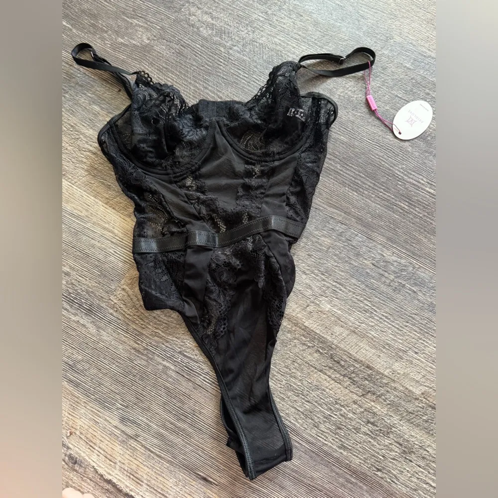 AVIDLOVE Black Lace Bodysuit teddy body suit underwire Size Medium NWT - Image 3