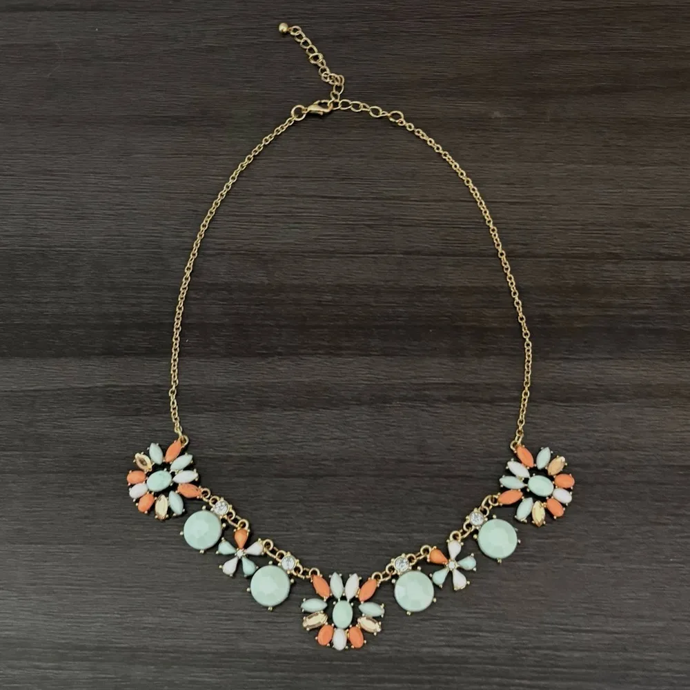 Soft Pastels Multiple Color Flower Necklace Gold - Image 2