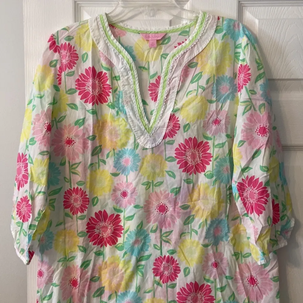 Lilly Pulitzer Dress size M excellent condition length 34”bust 36” - Image 2