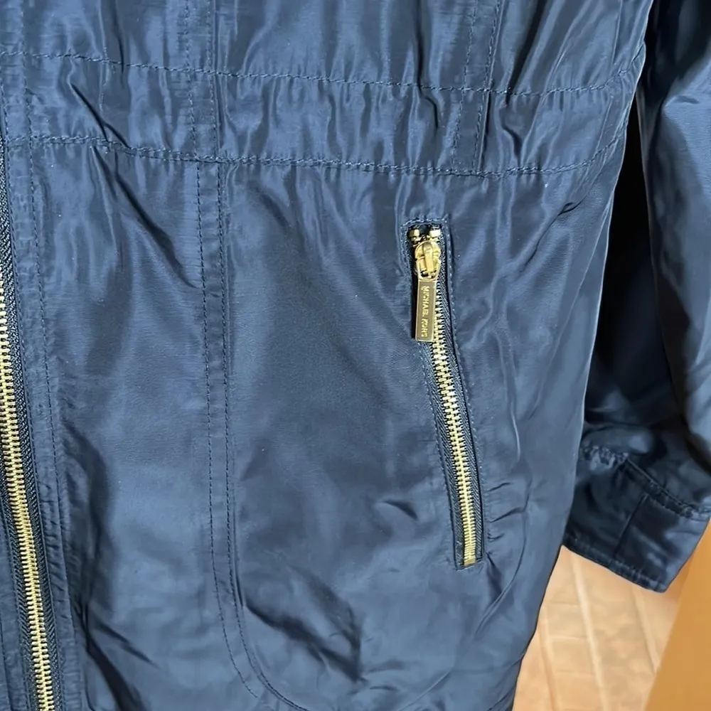 Michael Kors Trench Coat Navy Blue with Purple Lining & Gold Hardware Size Small - Image 3