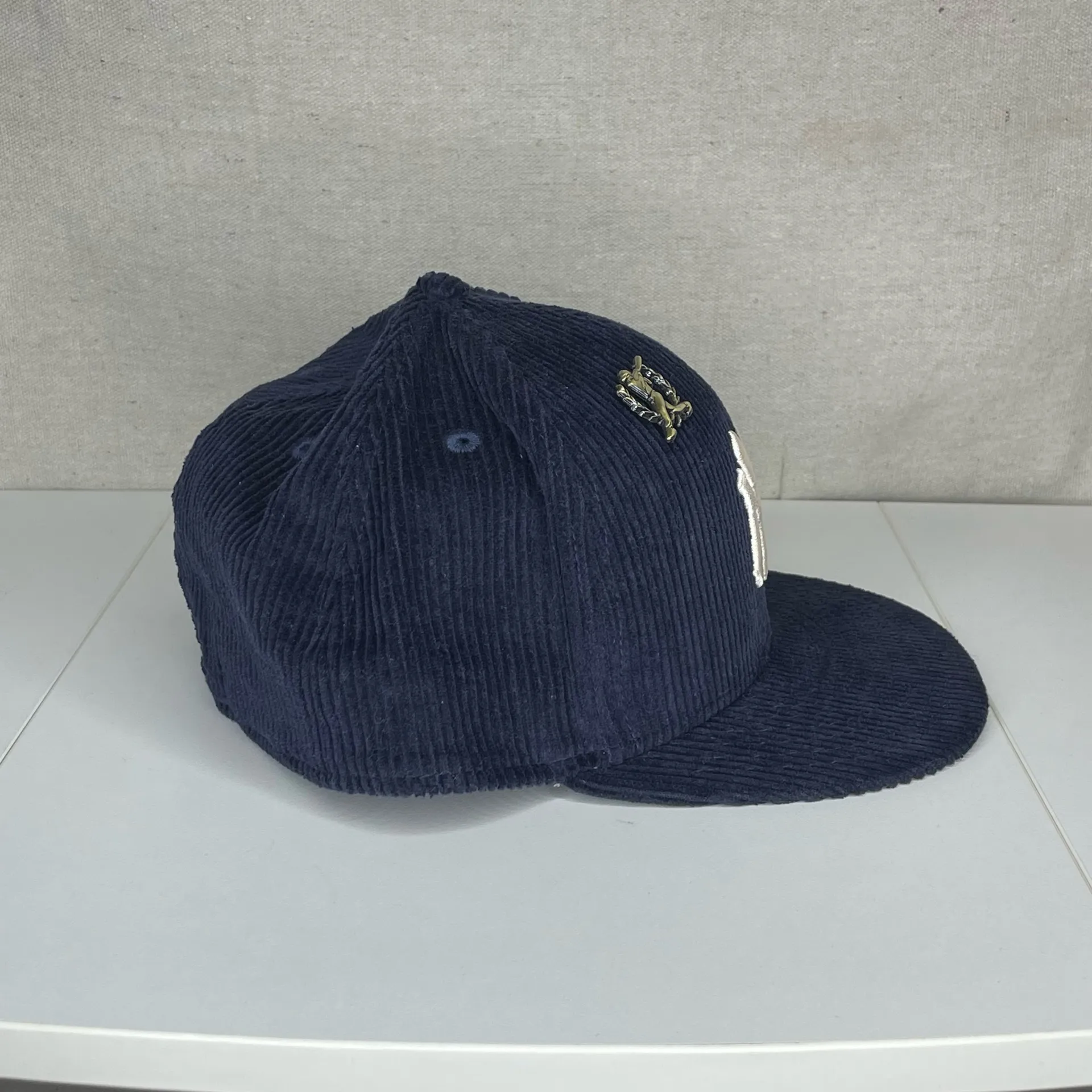 NWT Navy Blue New York Yankees MLB Baseball Corduroy New Era Fitted Cap Hat size 8 - Image 5