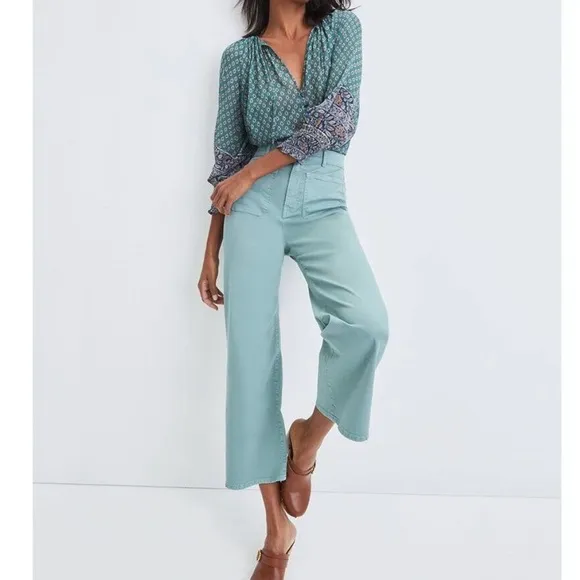 Veronica Beard Amato Paisley Silk Peasant Top in Seaglass Multi Size 6 - Image 4