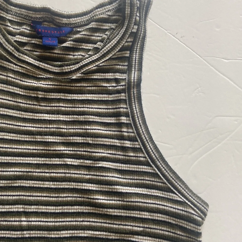 Aeropostale tank top - Image 5