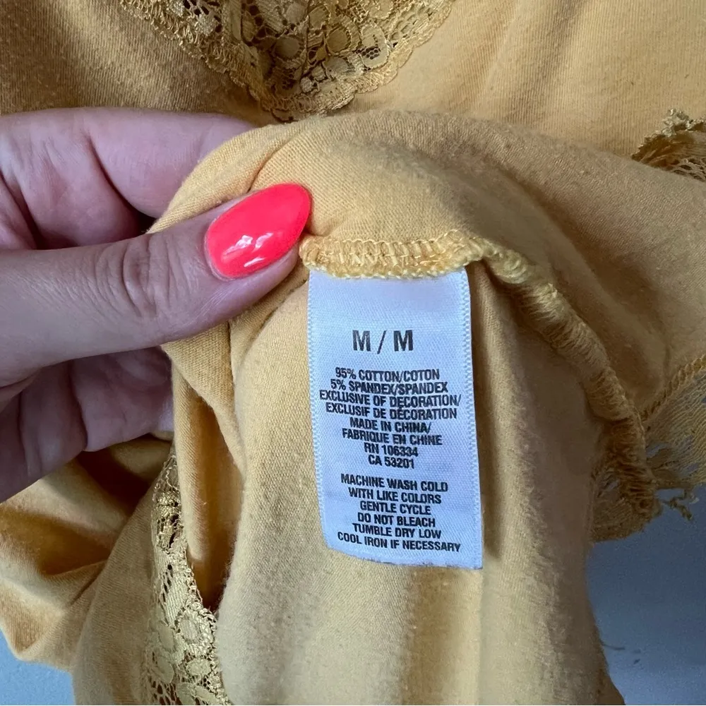 Aeropostale Yellow Lace Trimmed Camisole Tank Top Size M - Image 10