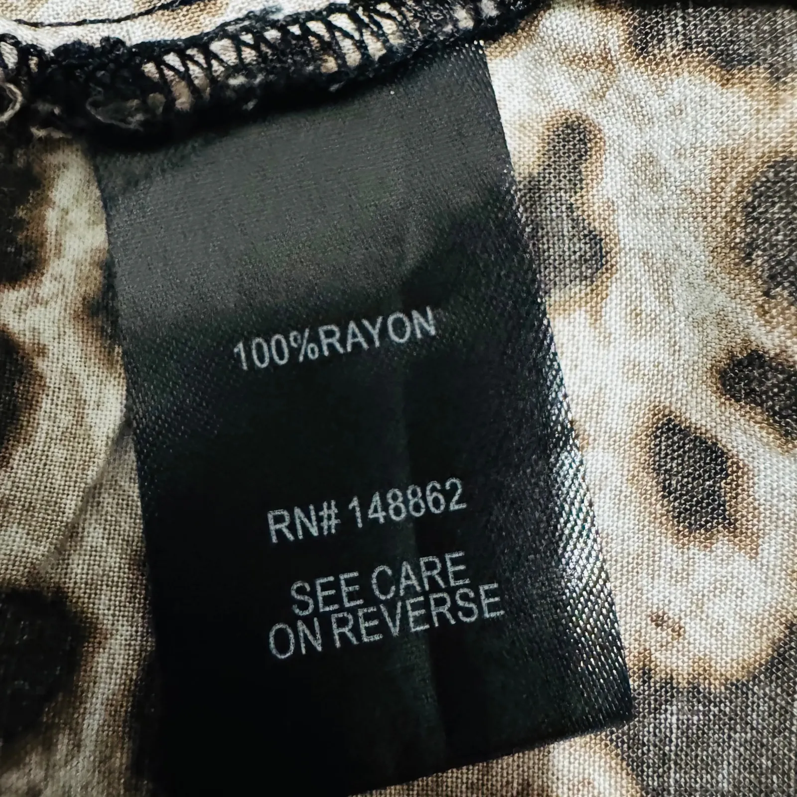 TORRID Leopard Print Button Front Challis Tie Front Shirt Womens Size 2 Rayon - Image 11