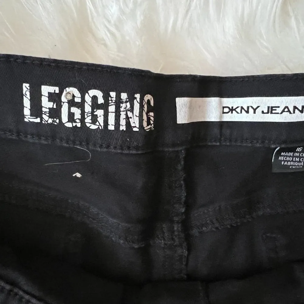 DKNY Jeans- Legging with Vegan Leather Trim Size 16 - Image 4