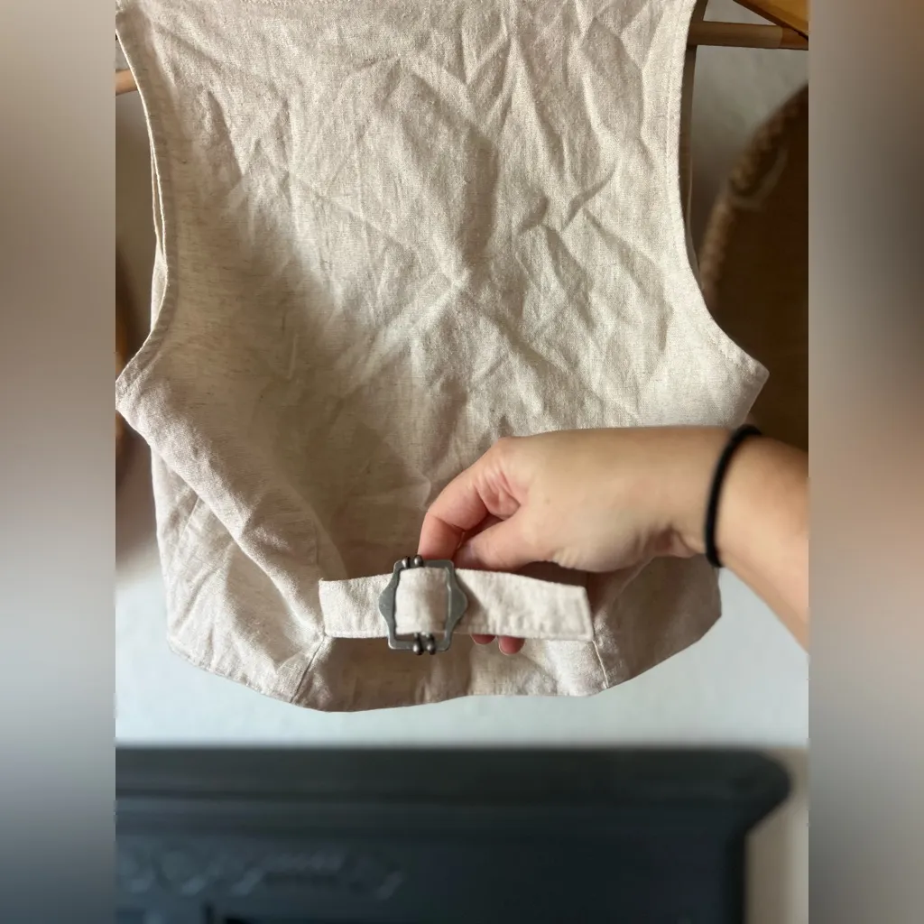 Hollister Linen Lined Vest in Cream Size xs - Image 4