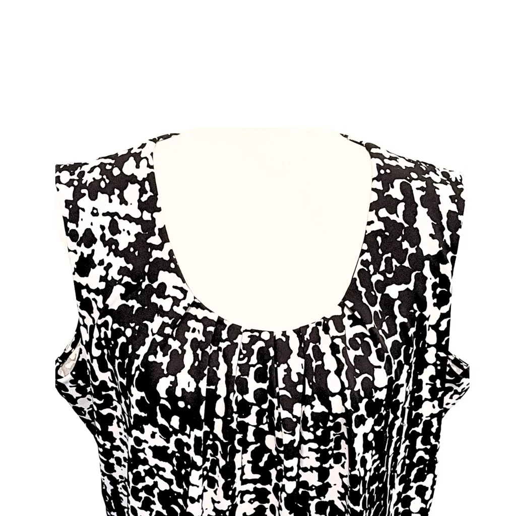 Jones Studio Black & White Pleated Pattern Tank Top Blouse - Image 3