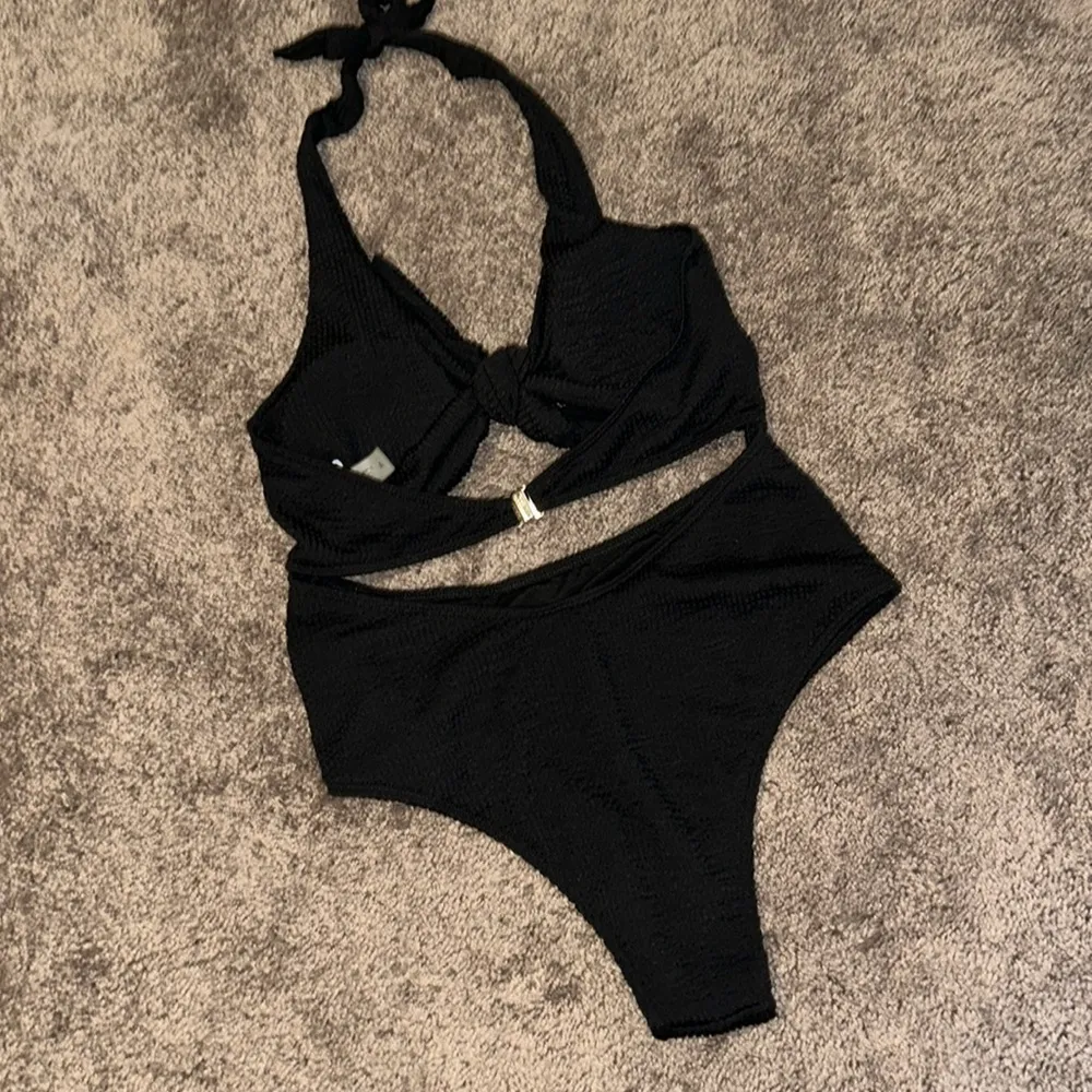 Black textured cut out halter one piece swimsuit - Image 8