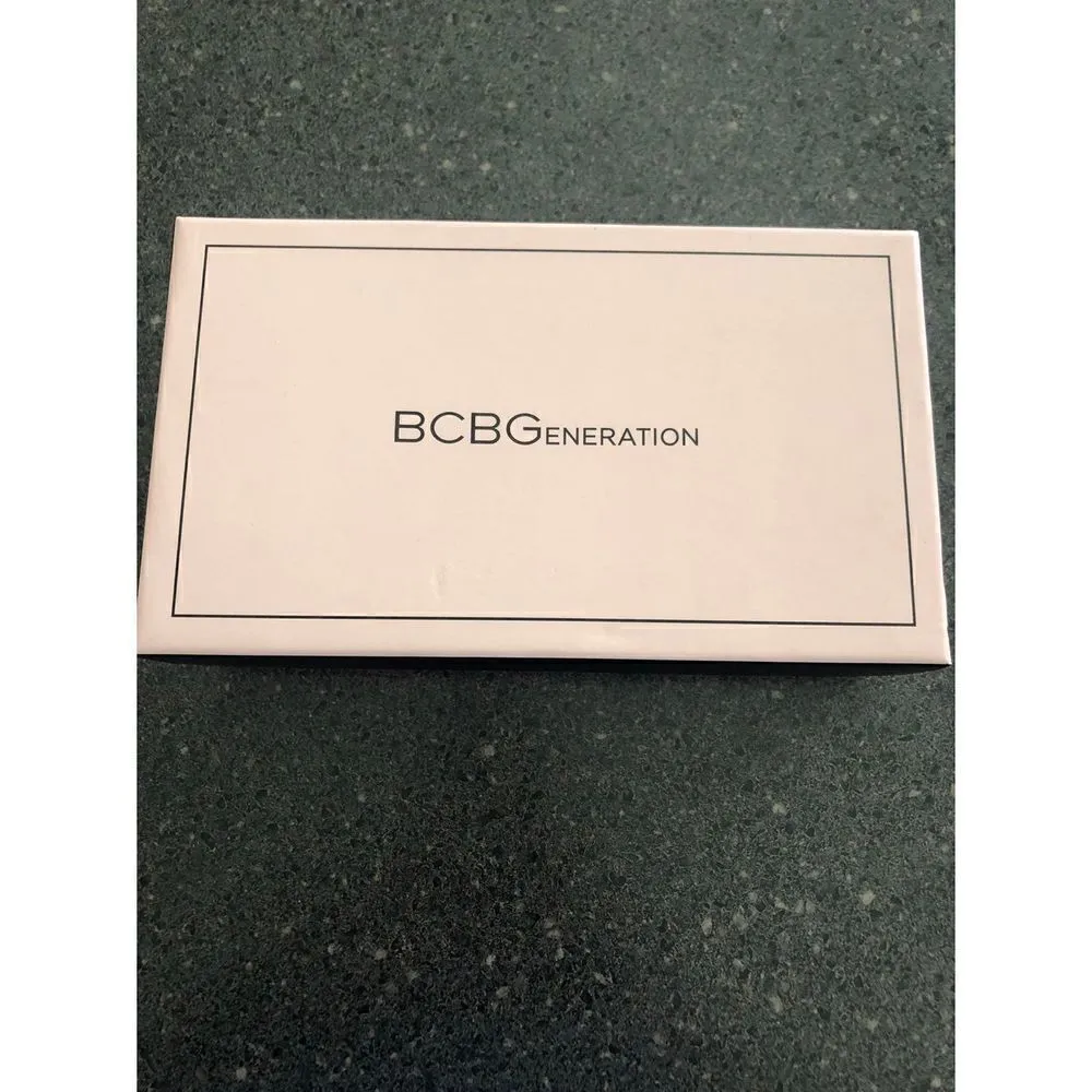 BCBG wristlet wallets for women - Image 3