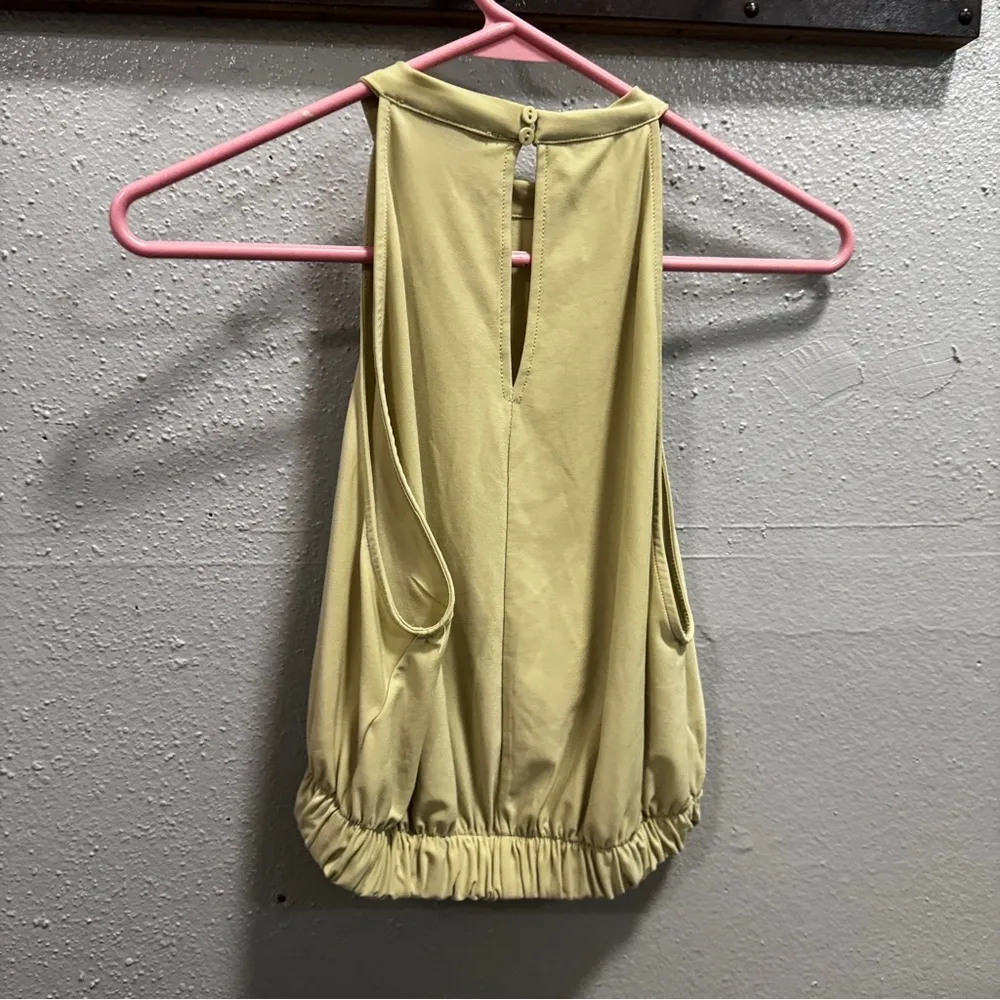 Zara‎ Women's Light Green Sleeveless Tank Top - Image 3