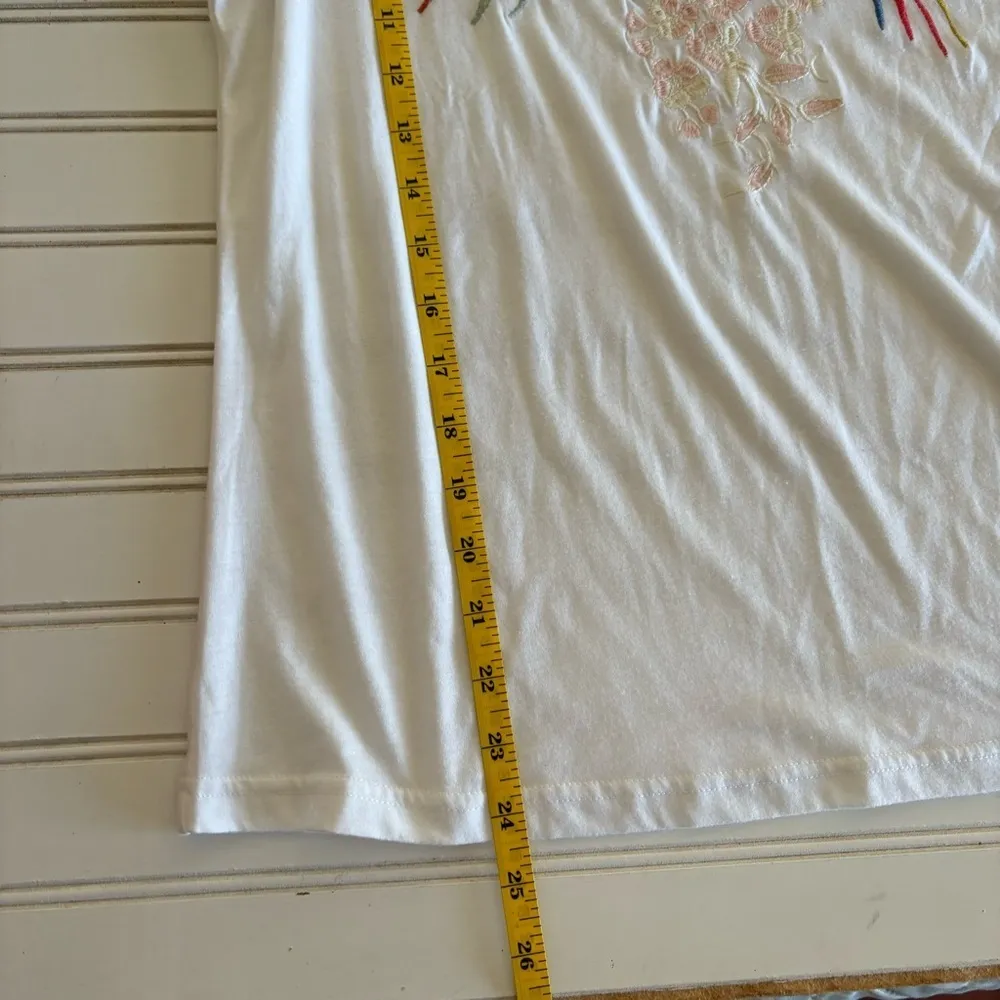 Solitaire Women's Vneck Boho
Embroidered Short Sleeve Blouse Shirt Size Large - Image 8