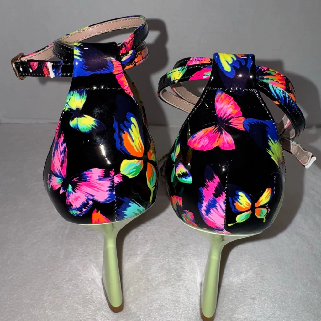 New Betsey Johnson Leiland Multicolor Heeled Sandal Butterfly Embellishment Sz 8 - Image 7