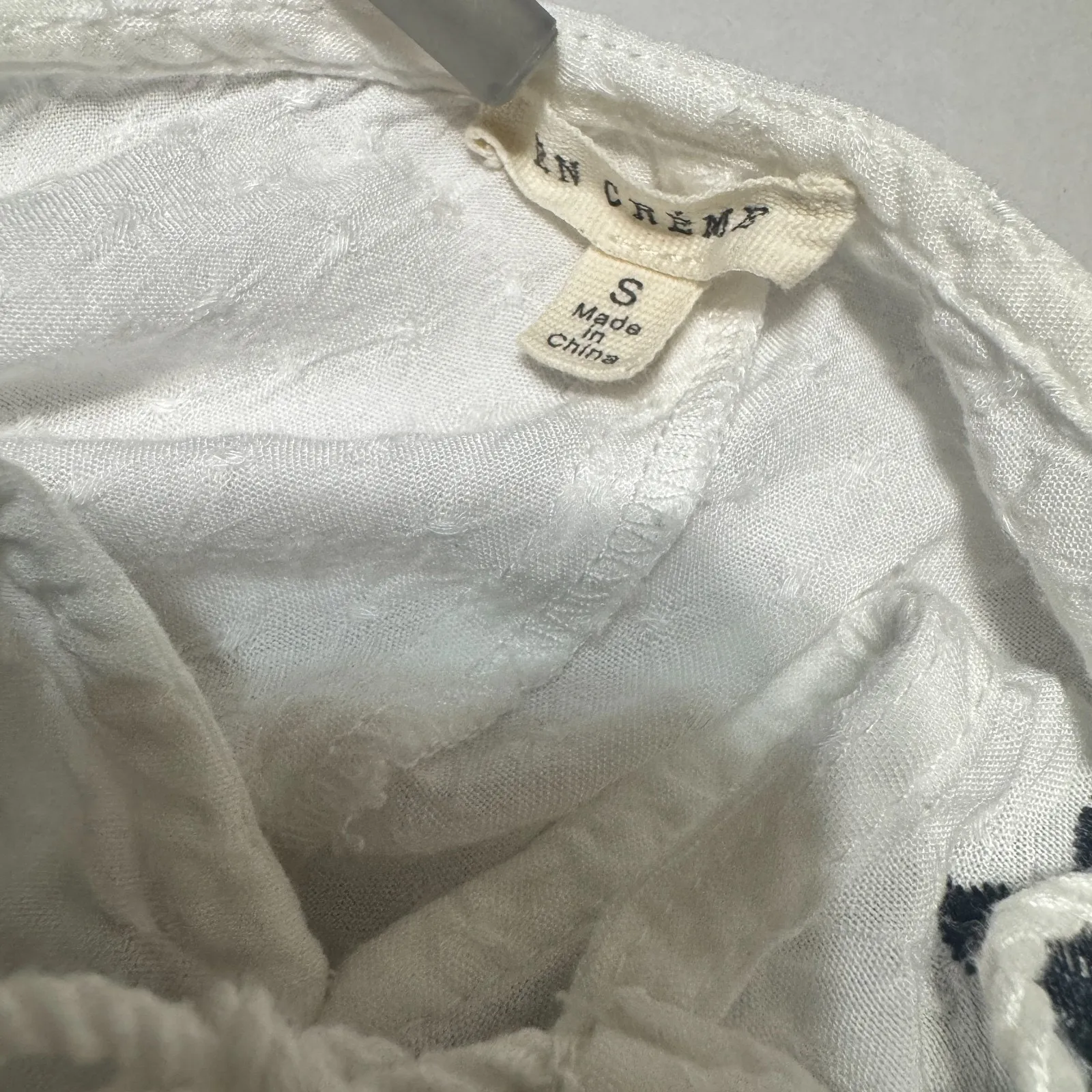 En Creme Embroidered Top Blouse White Tassel Tie Front sz M Peasant Boho Size M - Image 5